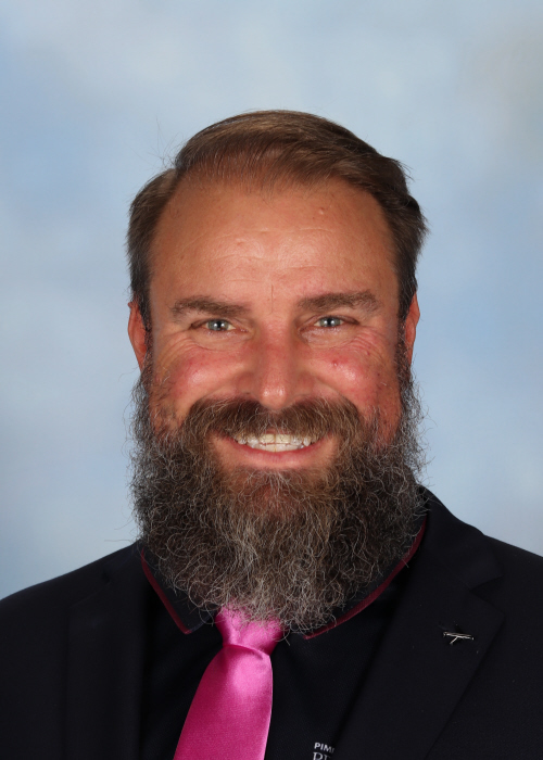 Mackenzie, Stuart.jpg